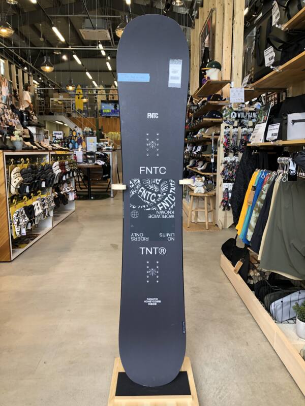 21-22【FNTC】TNT R 147cm | ムラサキスポーツの中古スノーボード専門 