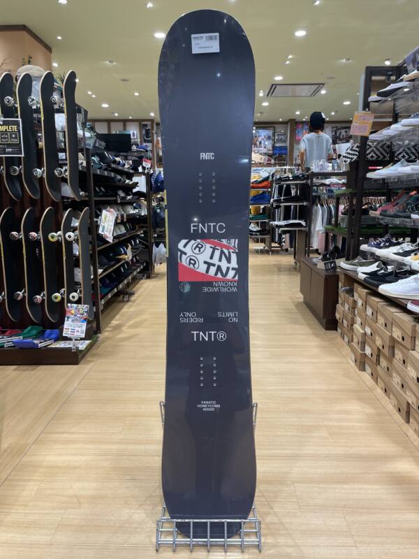 21-22 【FNTC】 TNT R 157cm 1 | ムラサキスポーツの中古スノーボード専門サイト