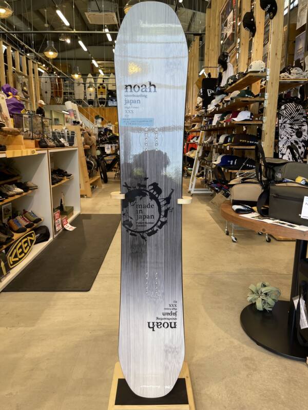 19-20【Noah Snowboarding Japan】 High Twister XXX 157cm | ムラサキ