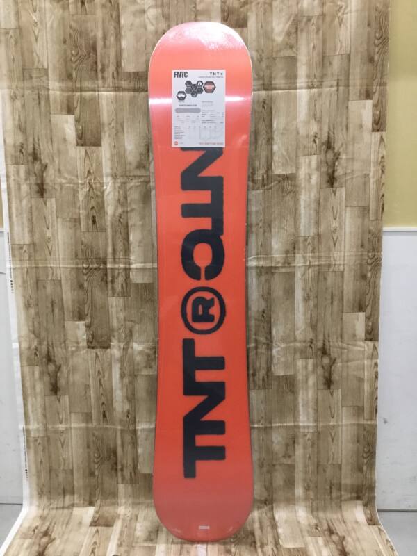 新品未使用　FNTC TNT-C 153 ホワイト　スノーボード