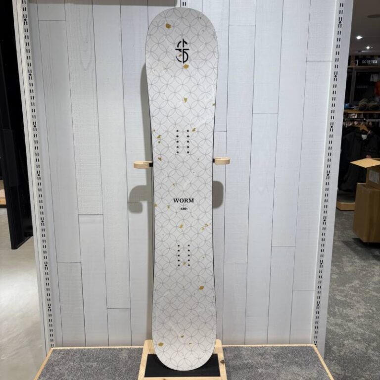24-25【CROOJA】WORM 139cm | ムラサキスポーツの中古