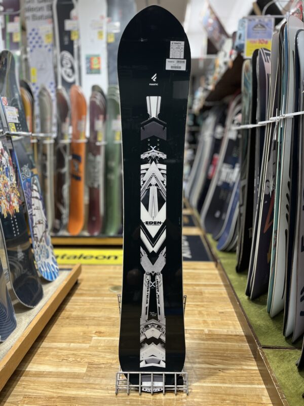 リミテッドエディション スノーボード 156cm Jones24-MountainTwin-Far-East-