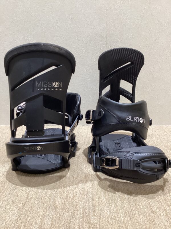 【美品】BURTON MISSION EST 2016-2017 Mサイズ 16-17【BURTON】MISSION EST Mサイズ | ムラサキスポーツの中古