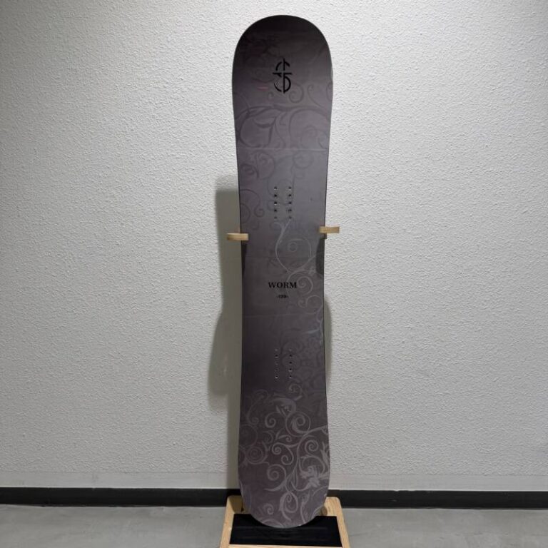 CROOJA WORM 150 スノーボード 25-26【CROOJA】WORM 139cm | ムラサキスポーツの中古スノーボード専門