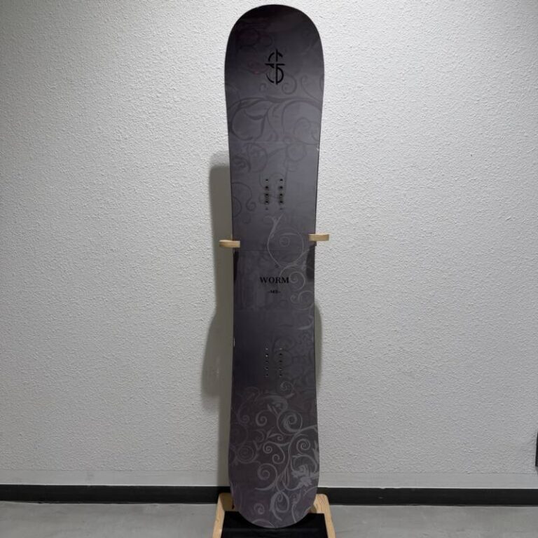 25-26【CROOJA】WORM 145cm | ムラサキスポーツの中古スノーボード専門