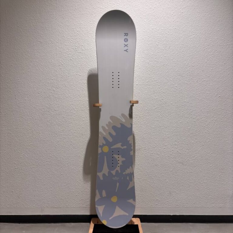 ロキシー　スノボ　中古 25-26【ROXY】DAWN146cm | ムラサキスポーツの中古スノーボード専門サイト