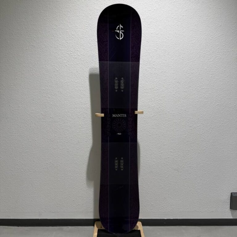 ジャンク　CROOJA MANTIS(マンティス)152cm 24-25 25-26【CROOJA】MANTIS 152cm | ムラサキスポーツの中古スノーボード