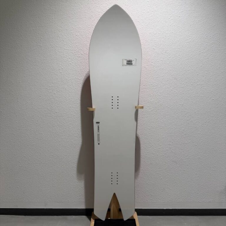 KORUA】TUG BOAT 151cm | ムラサキスポーツの中古スノーボード専門サイト
