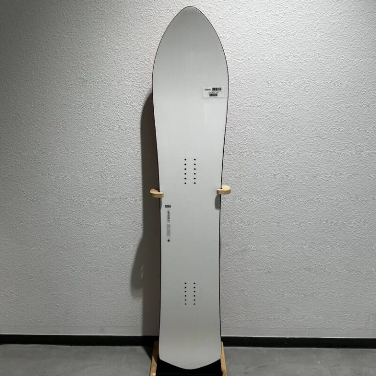 KORUA】CAFERACER ④ 156cm | ムラサキスポーツの中古スノーボード専門