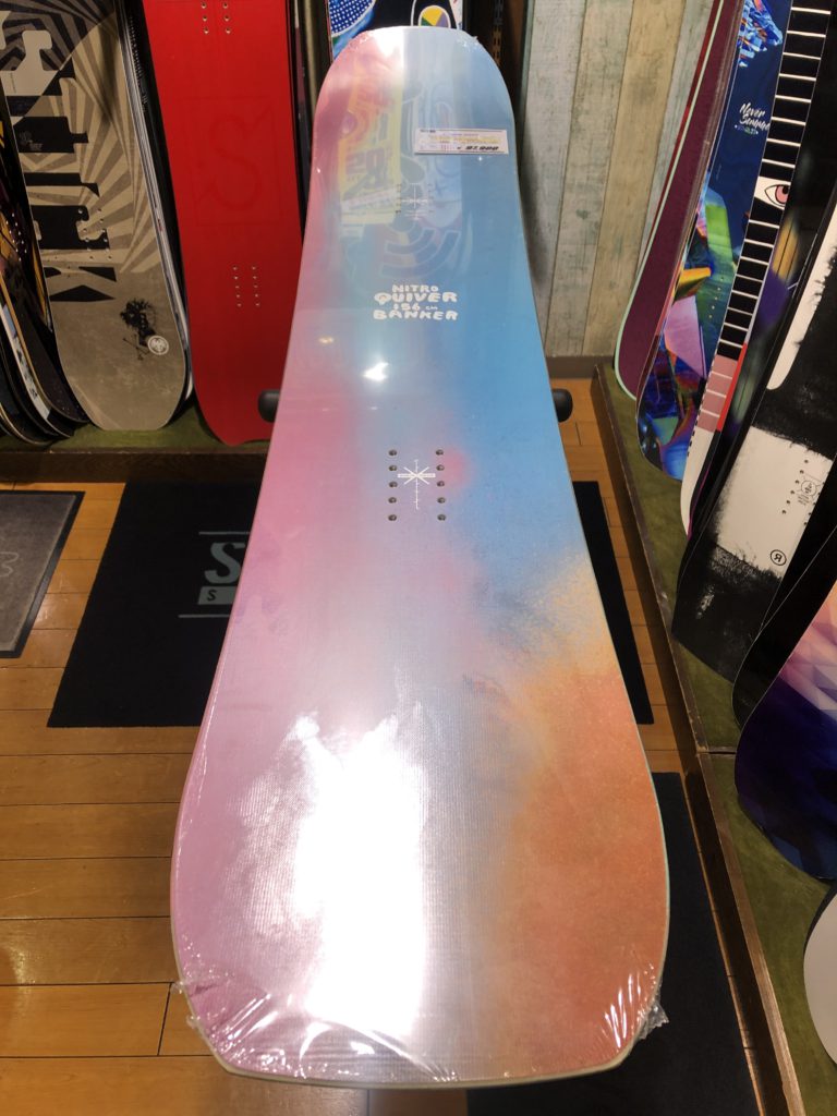 スノーボード 板 NITRO ナイトロ QUIVER BANKER クイバー バンカー 21-22モデル メンズ II C5 品質が完璧