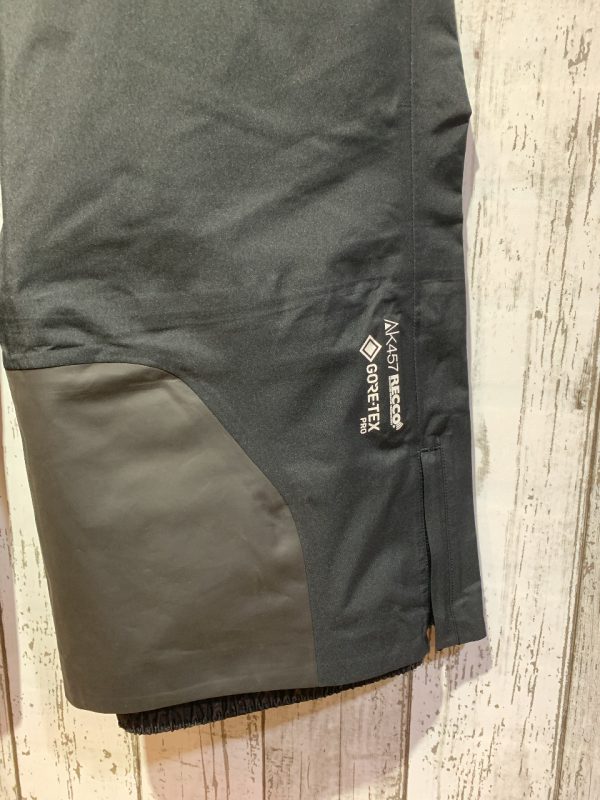 BURTON】【AK】【AK457】20-21 JAPAN AK457 STOUT PANT 〈TRUE BLACK〉XLサイズ  ムラサキスポーツの中古バリュースノーボードウェア