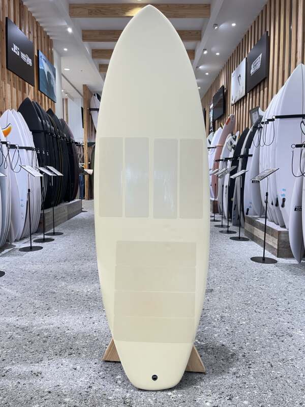 値下げ早い者勝ち サーフィン  初心者 3mmフル zoom ほぼ新品 Lサイズ Small Dog | 303 SURFBOARDS | スリーオースリー オフィシャルサイト