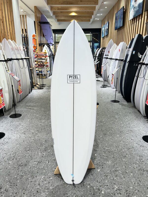 OUTLET SALE】【PYZEL】PRECIOUS 5'9 ※新品未使用ボード | ムラサキ