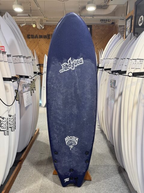 新古品オディシー × ロスト ラウンドノーズフィッシュ 5'11\" 新古品オディシー × ロスト ラウンドノーズフィッシュ 5'11