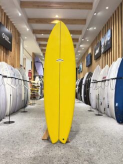 THUNDERBOLTの商品リスト | ムラサキスポーツの中古バリューサーフボード