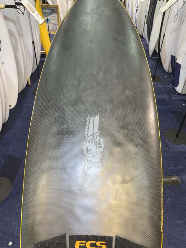 JS】SUB XERO CARBOTUNE 5'8” | ムラサキスポーツの中古バリュー