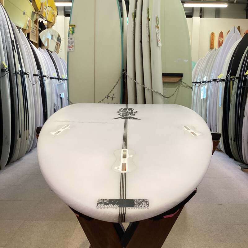 JS】MONSTA10 5'11 | ムラサキスポーツの中古バリューサーフボード