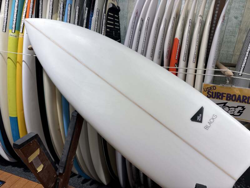 THREE WEATHER】BLACKS 6'6 | ムラサキスポーツの中古バリューサーフボード