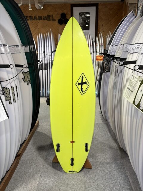 yellow サーフボード 5.3 XANADU】MOSKAH 5'7 6月12日(金)、13日(土)、14日(日) ムラサキ
