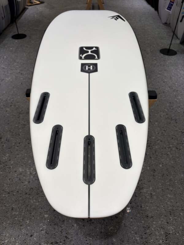 OUTLET SALE】【FIREWIRE】GROOVE 6'4 ※未使用ボード | ムラサキ