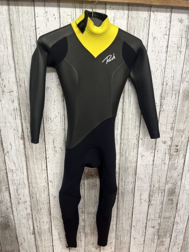 RASH ブラック フルスーツ　セミドライフルーツ 楽天市場】24-25 RASH BZ-5 LONG CHEST ZIP TYPE BLACK EDITION