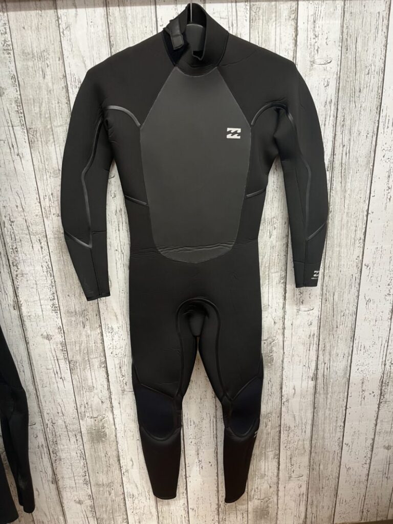BILLABONG】メンズコールドフルスーツ MLサイズ ※KM1376