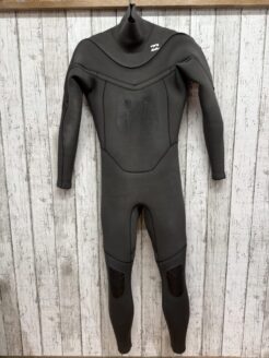 ムラサキスポーツの中古ウェットスーツ専門サイト USED MURASAKI